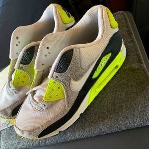 Air max 90 volt